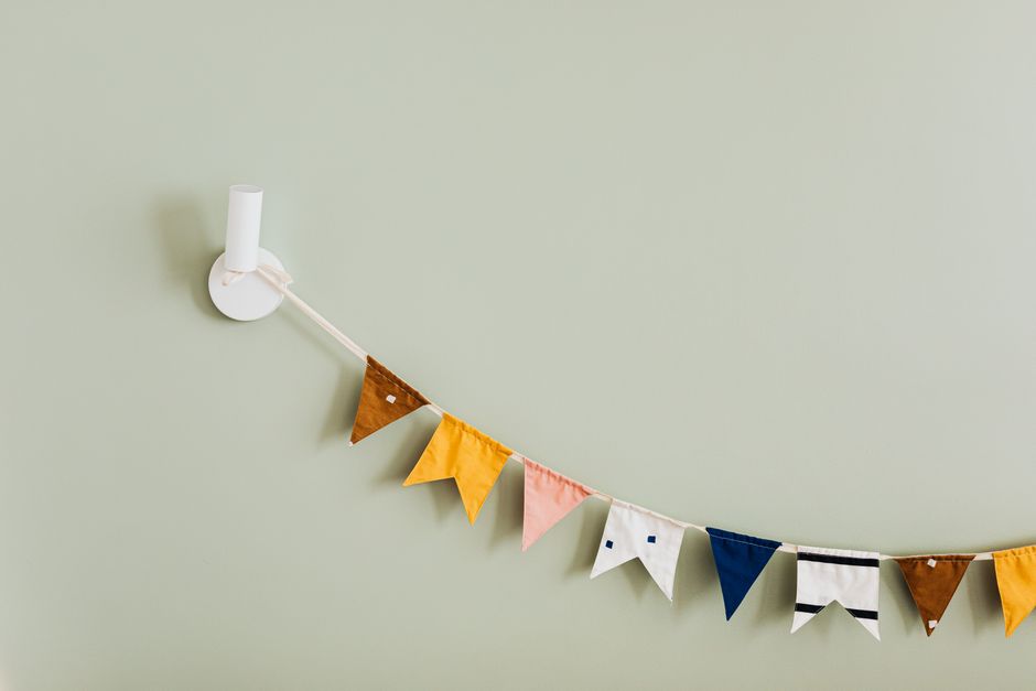 Vrolijk kleurrijk geometrisch behang met cirkels. Vrolijk kleurrijk geometrisch behang met cirkels.